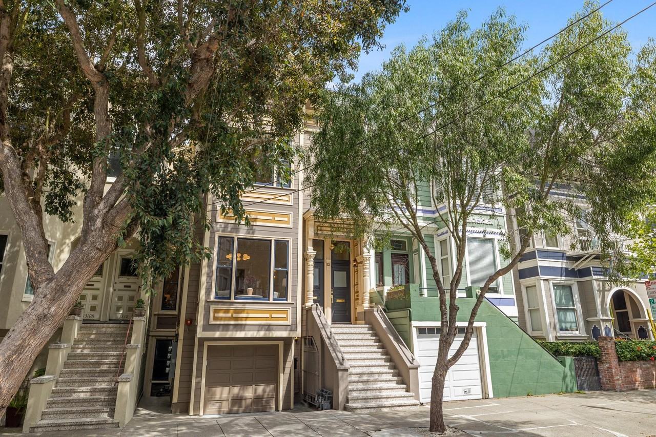Listing photo 1 of 5