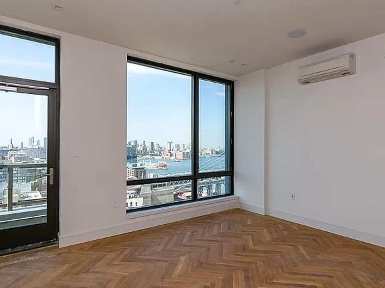 Listing photo 1 of 5