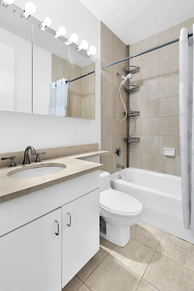 Listing photo 1 of 5