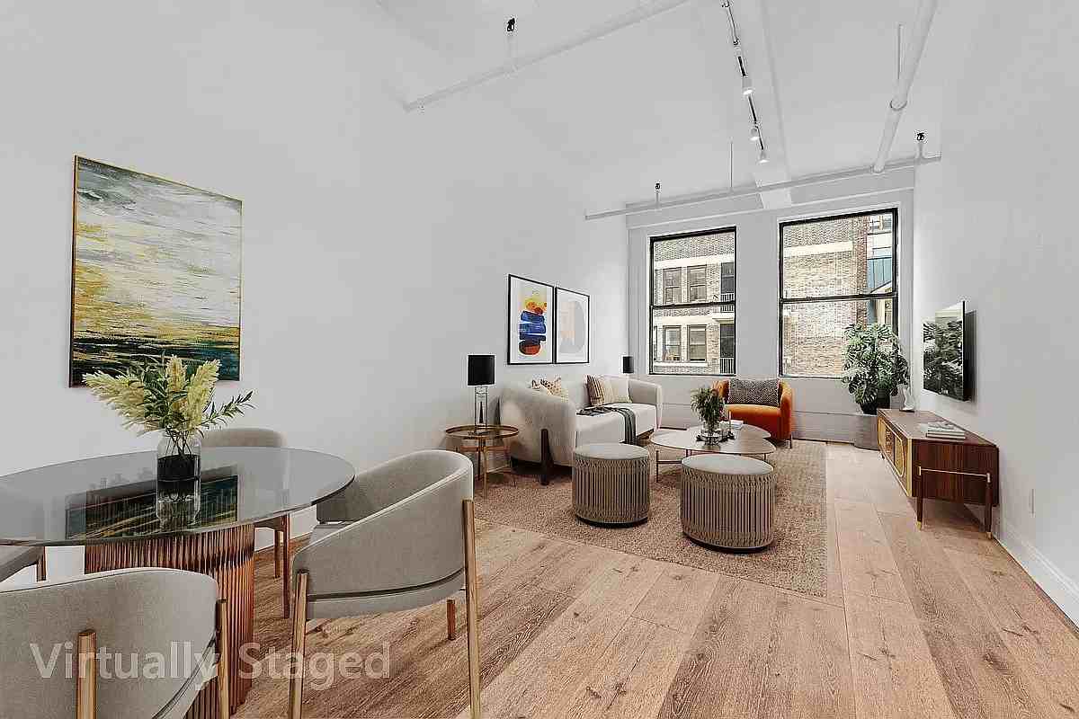 Listing photo 1 of 5