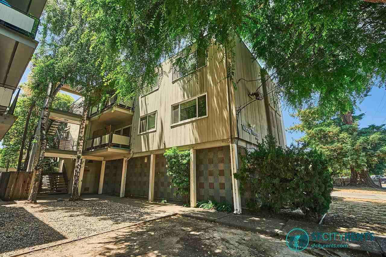 Listing photo 1 of 5