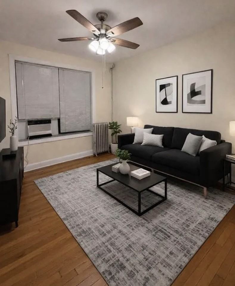 Listing photo 1 of 5