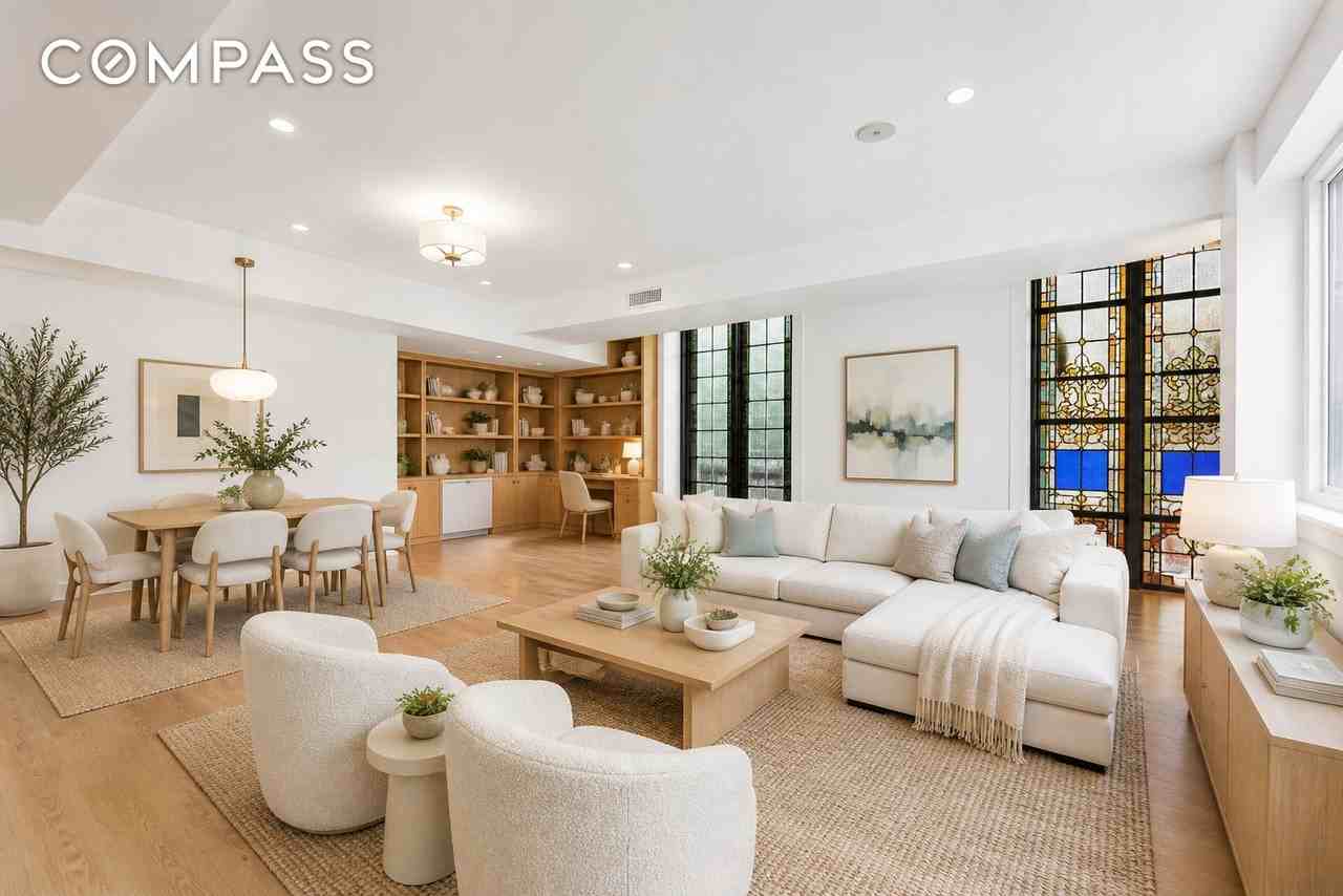 Listing photo 1 of 5