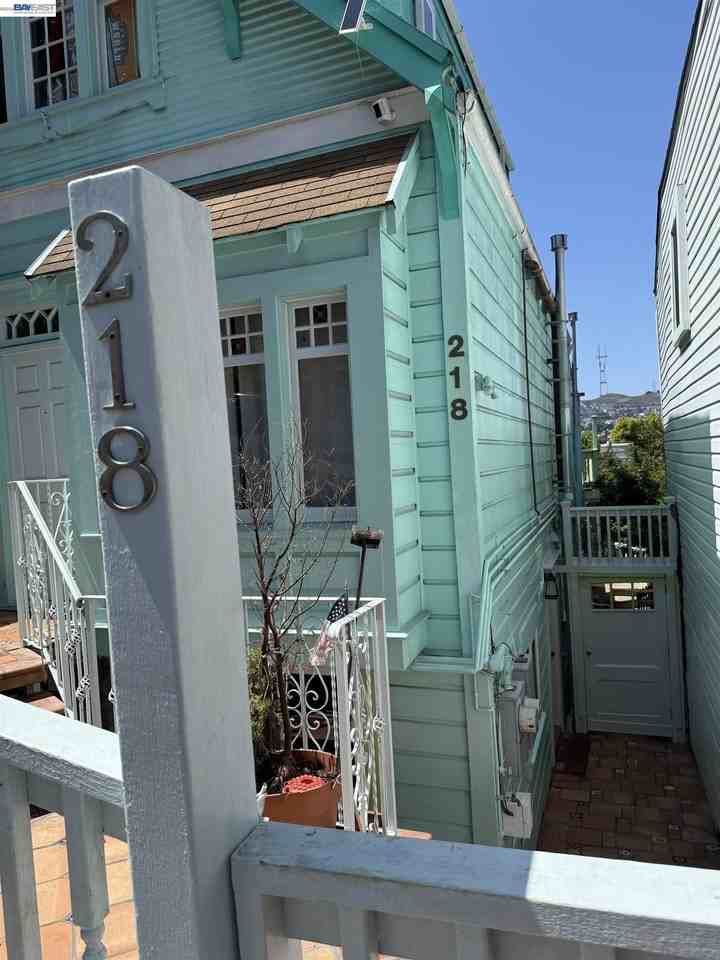 Listing photo 1 of 5