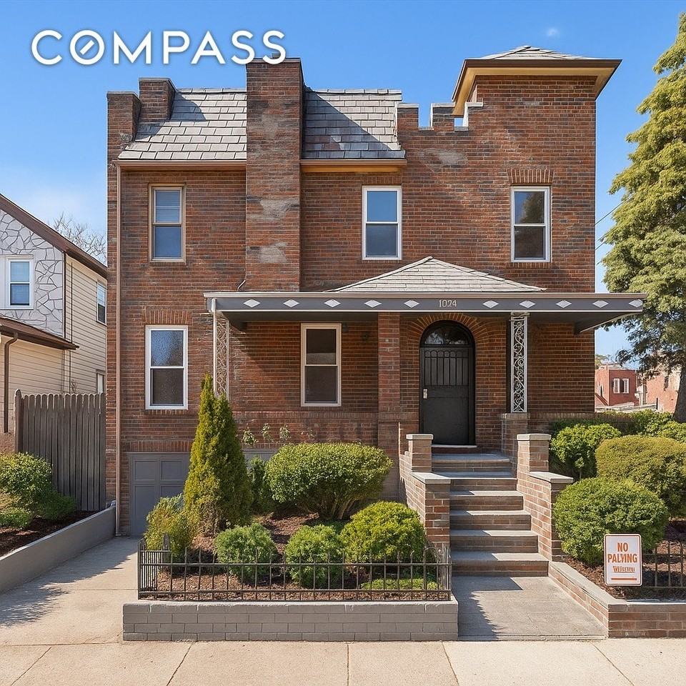 Listing photo 1 of 5