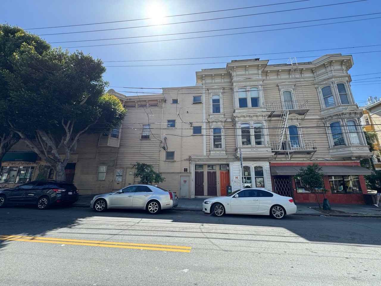 Listing photo 1 of 5