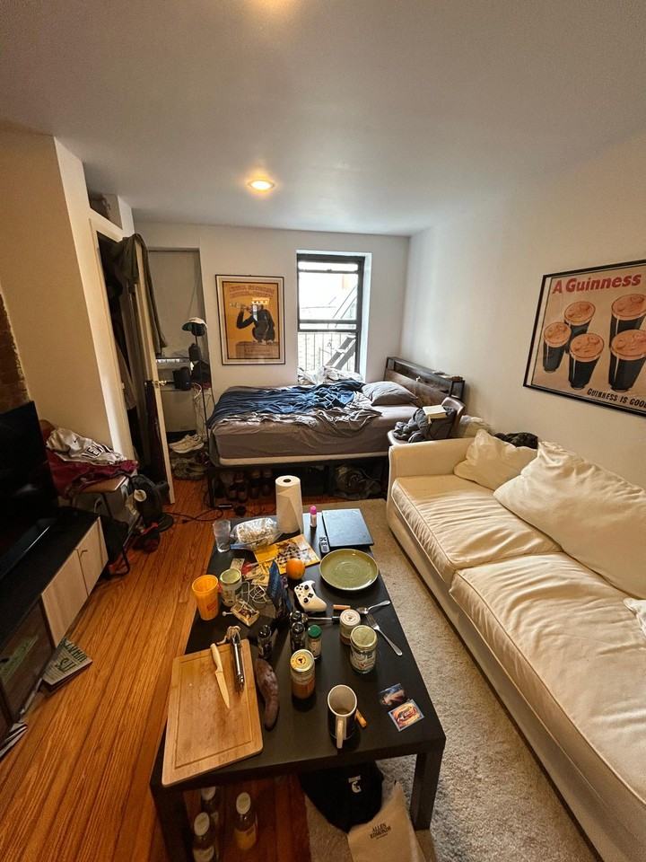 Listing photo 1 of 5