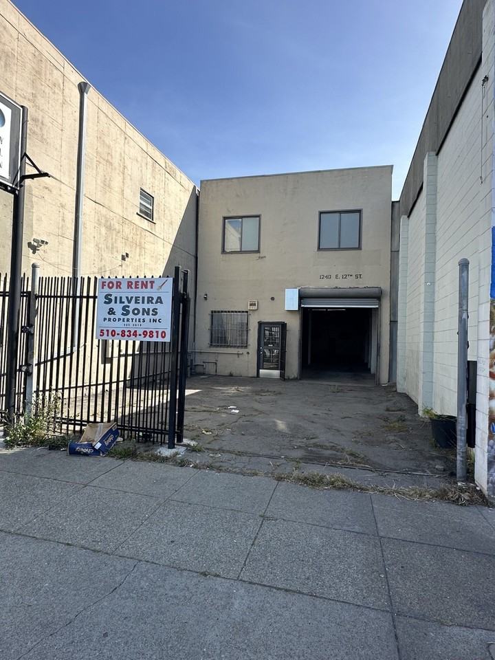 Listing photo 1 of 5