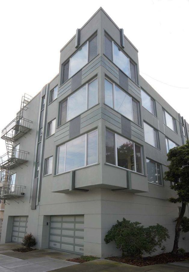 Listing photo 1 of 5