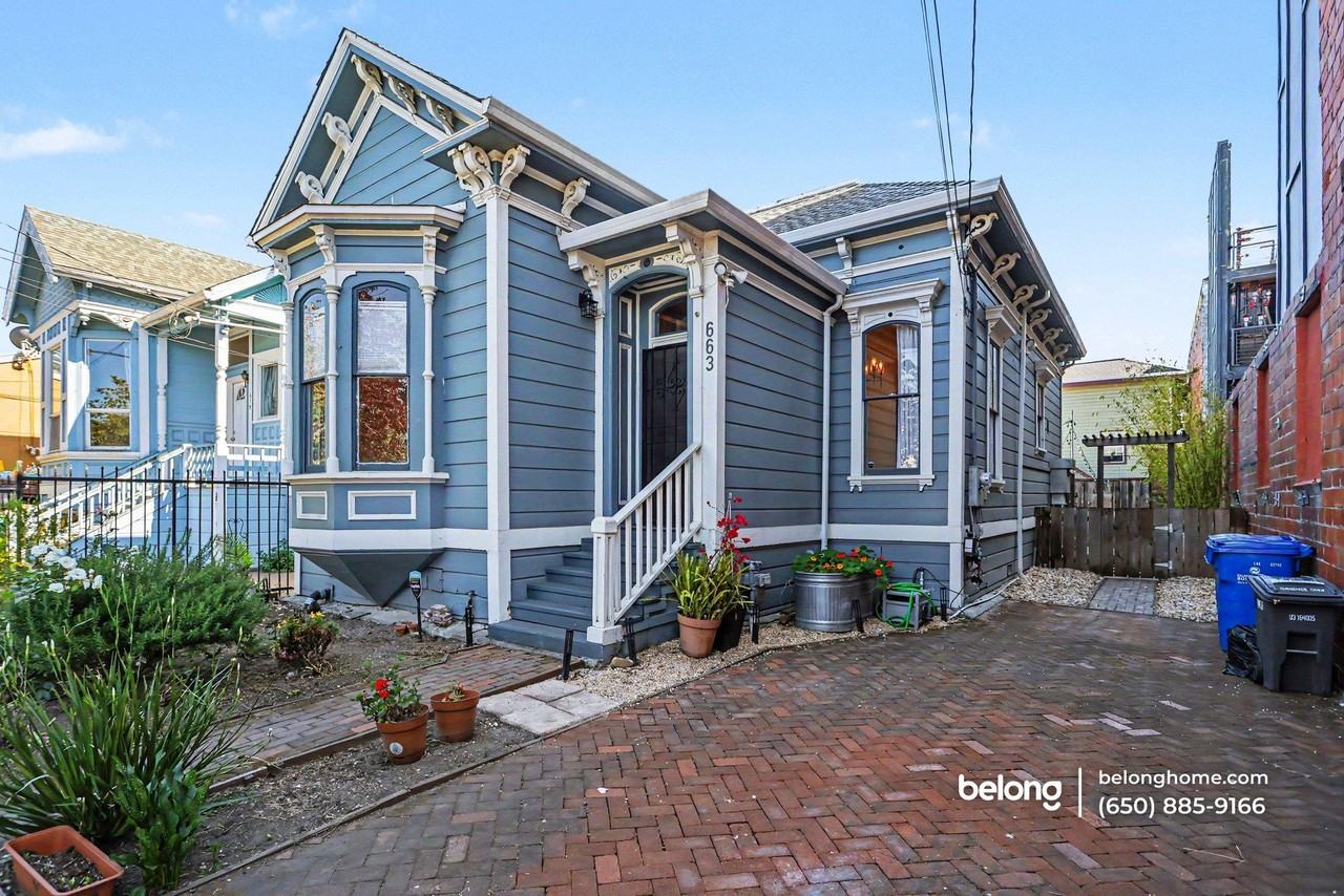 Listing photo 1 of 5