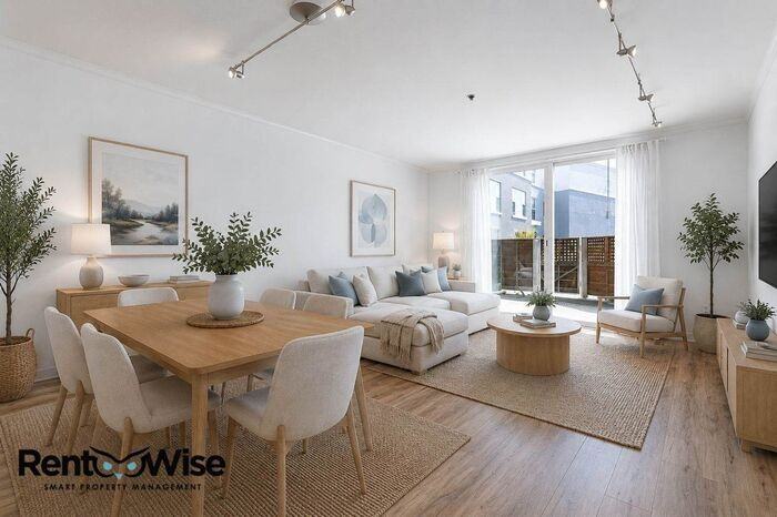 Listing photo 1 of 5