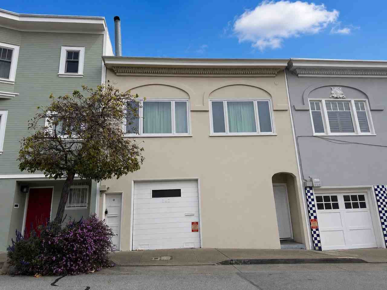 Listing photo 1 of 5