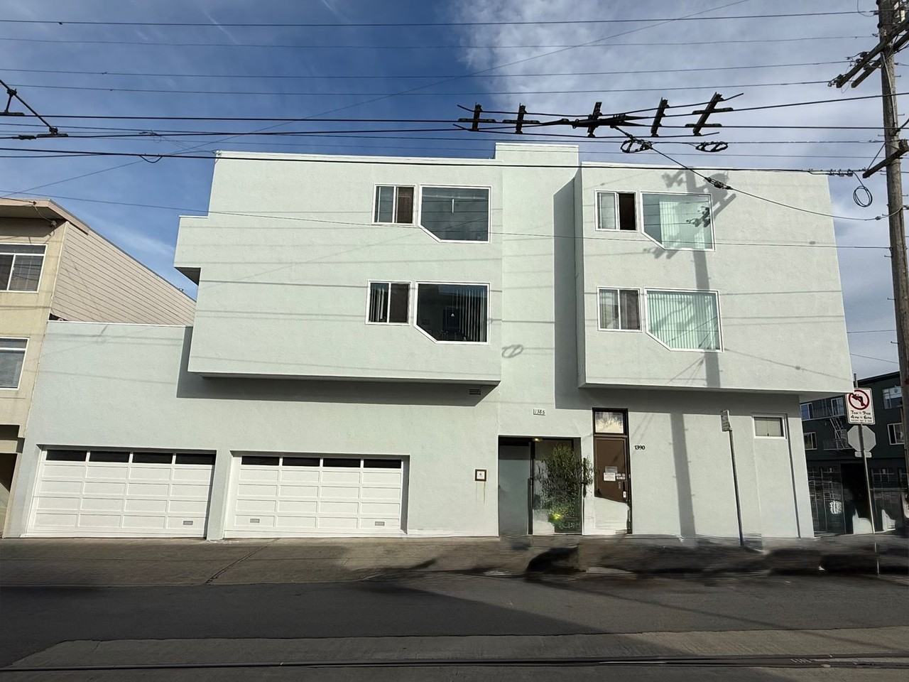 Listing photo 1 of 5