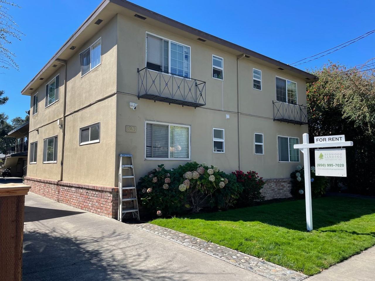 Listing photo 1 of 5