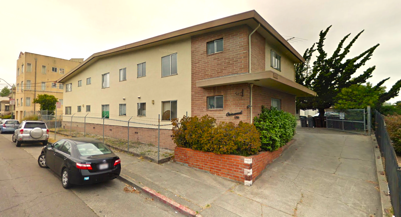 Listing photo 1 of 5