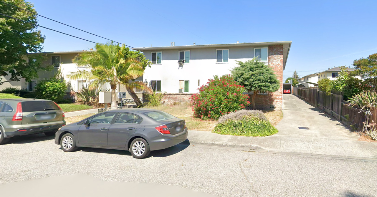 Listing photo 1 of 5