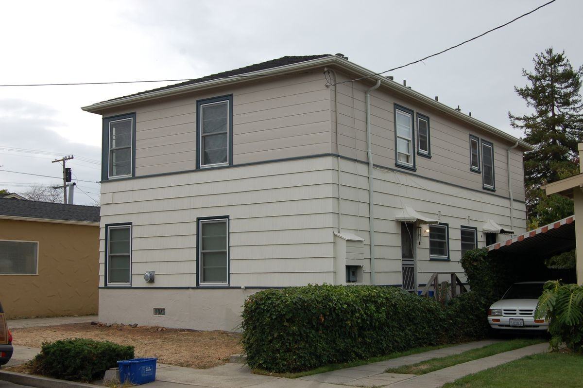 Listing photo 1 of 3