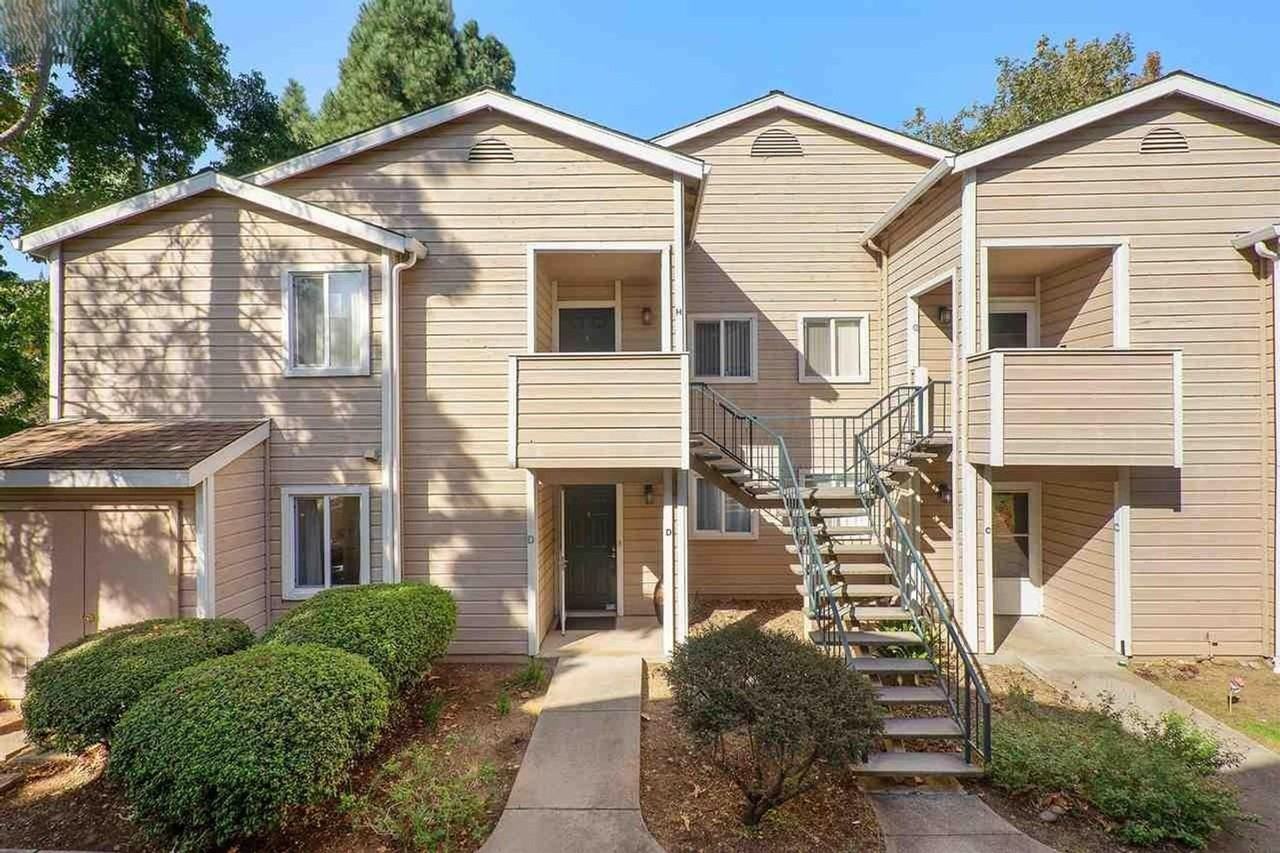 Listing photo 1 of 5