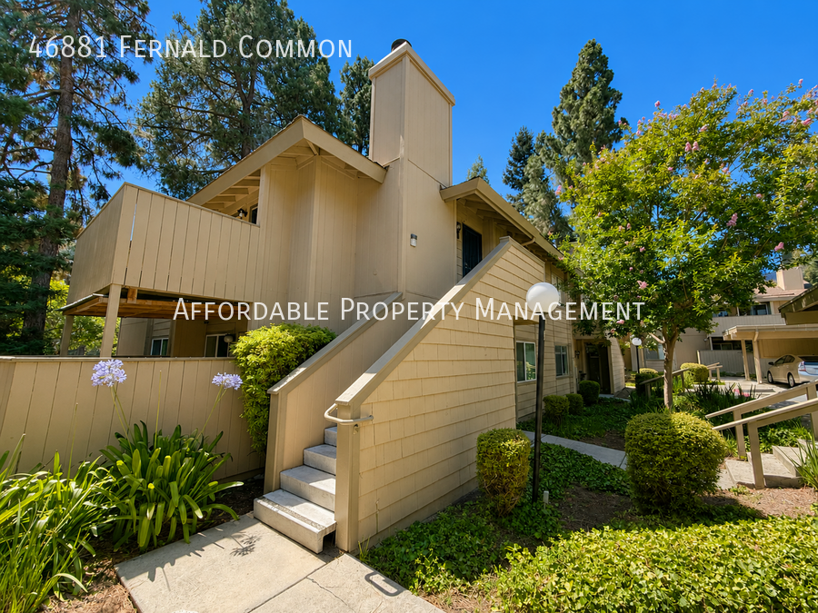 Listing photo 1 of 5