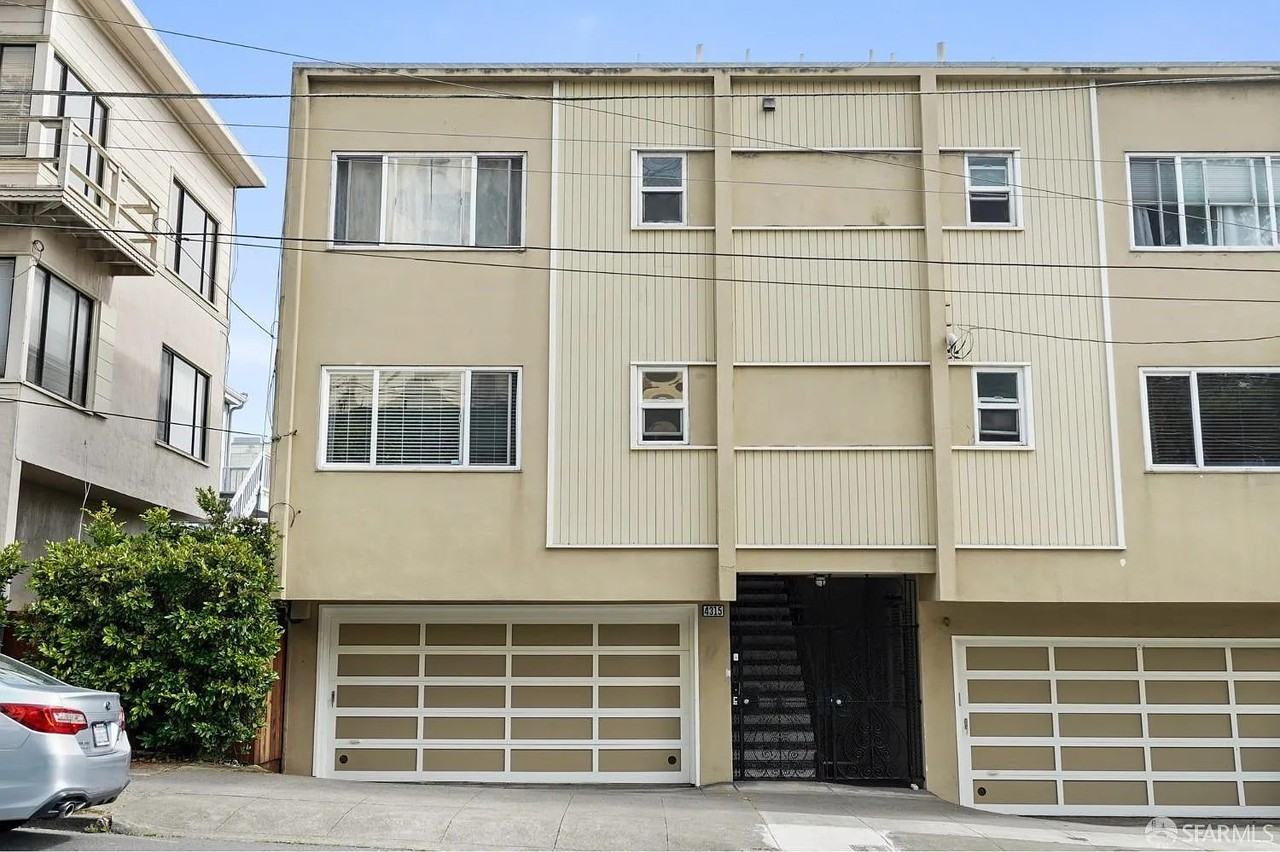 Listing photo 1 of 5