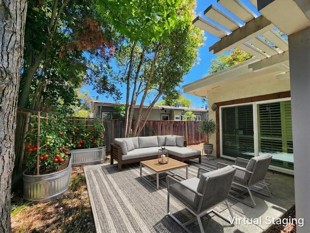 Listing photo 1 of 5