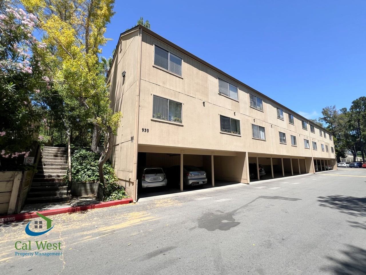 Listing photo 1 of 5