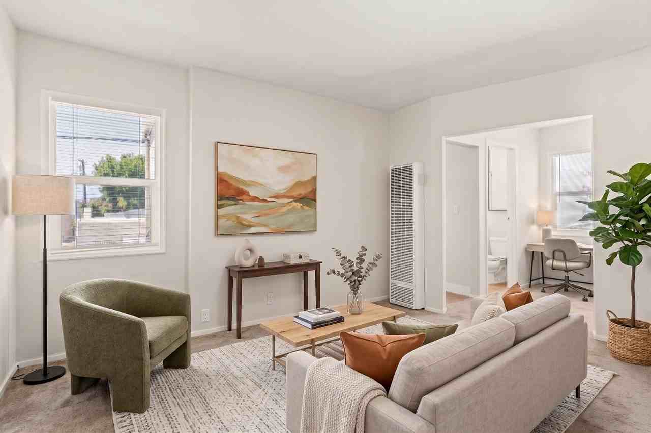 Listing photo 1 of 5