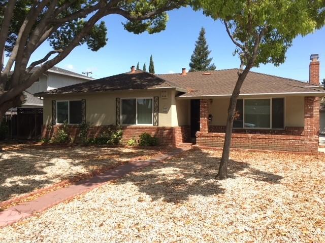 Listing photo 1 of 5