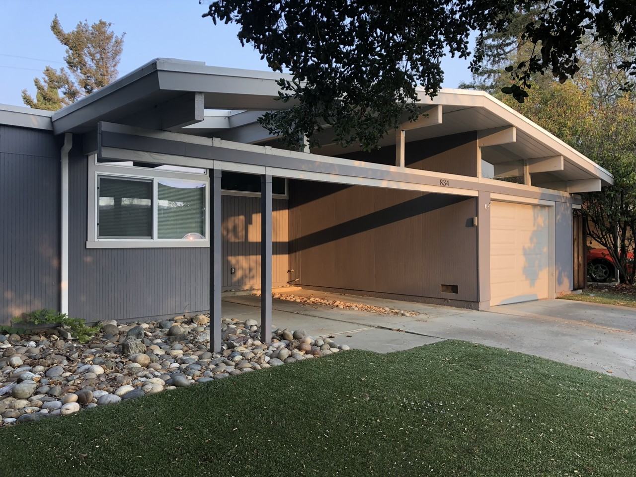 Listing photo 1 of 5
