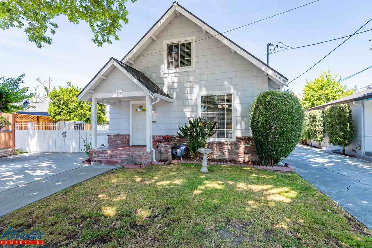Listing photo 1 of 5