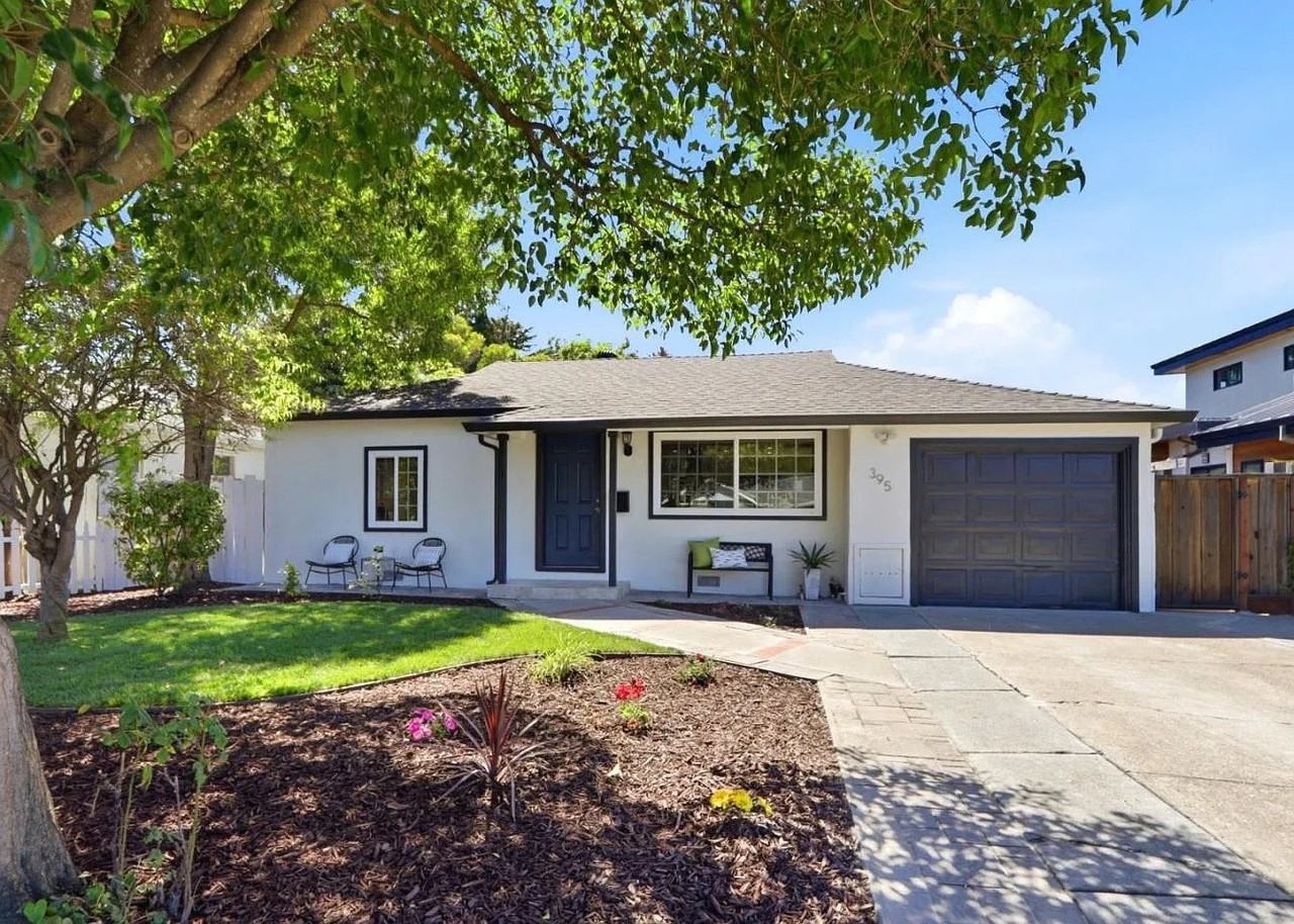Listing photo 1 of 5