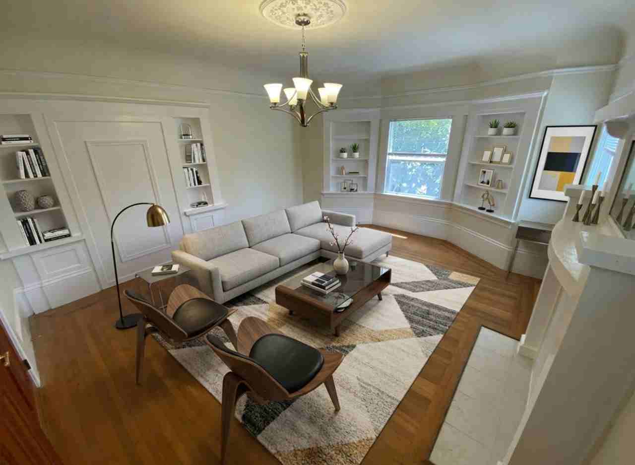 Listing photo 1 of 5