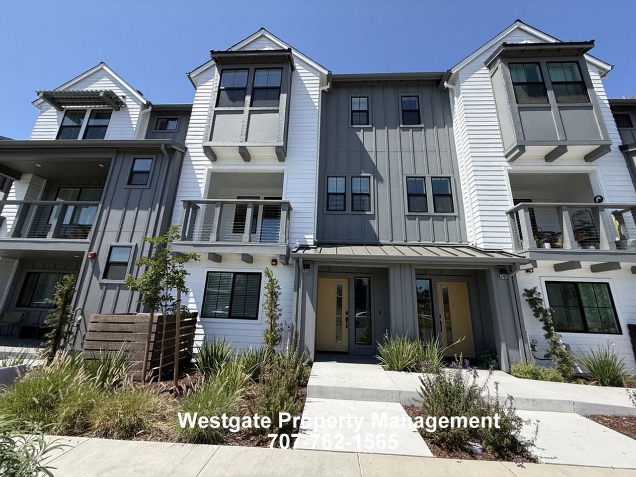 Listing photo 1 of 5