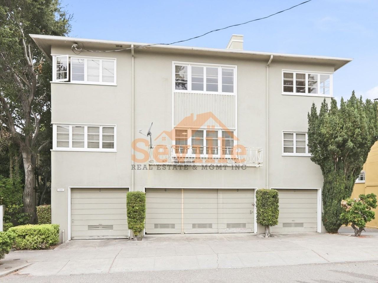 Listing photo 1 of 5