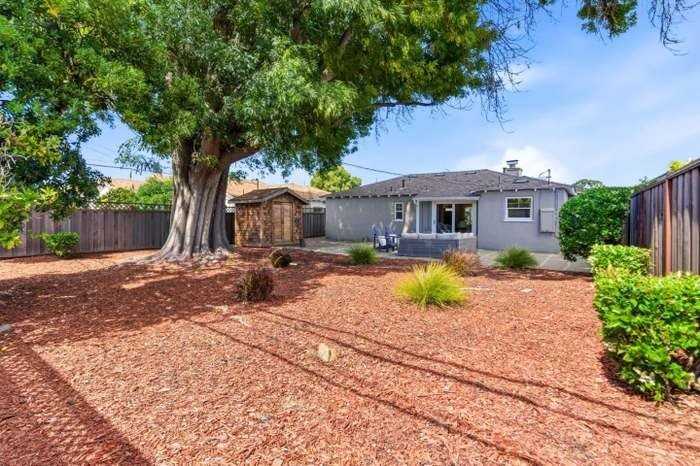 Listing photo 1 of 5