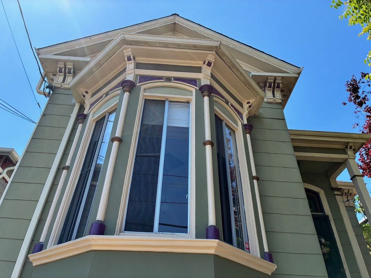 Listing photo 1 of 5