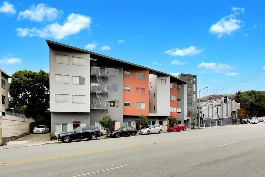 Listing photo 1 of 5