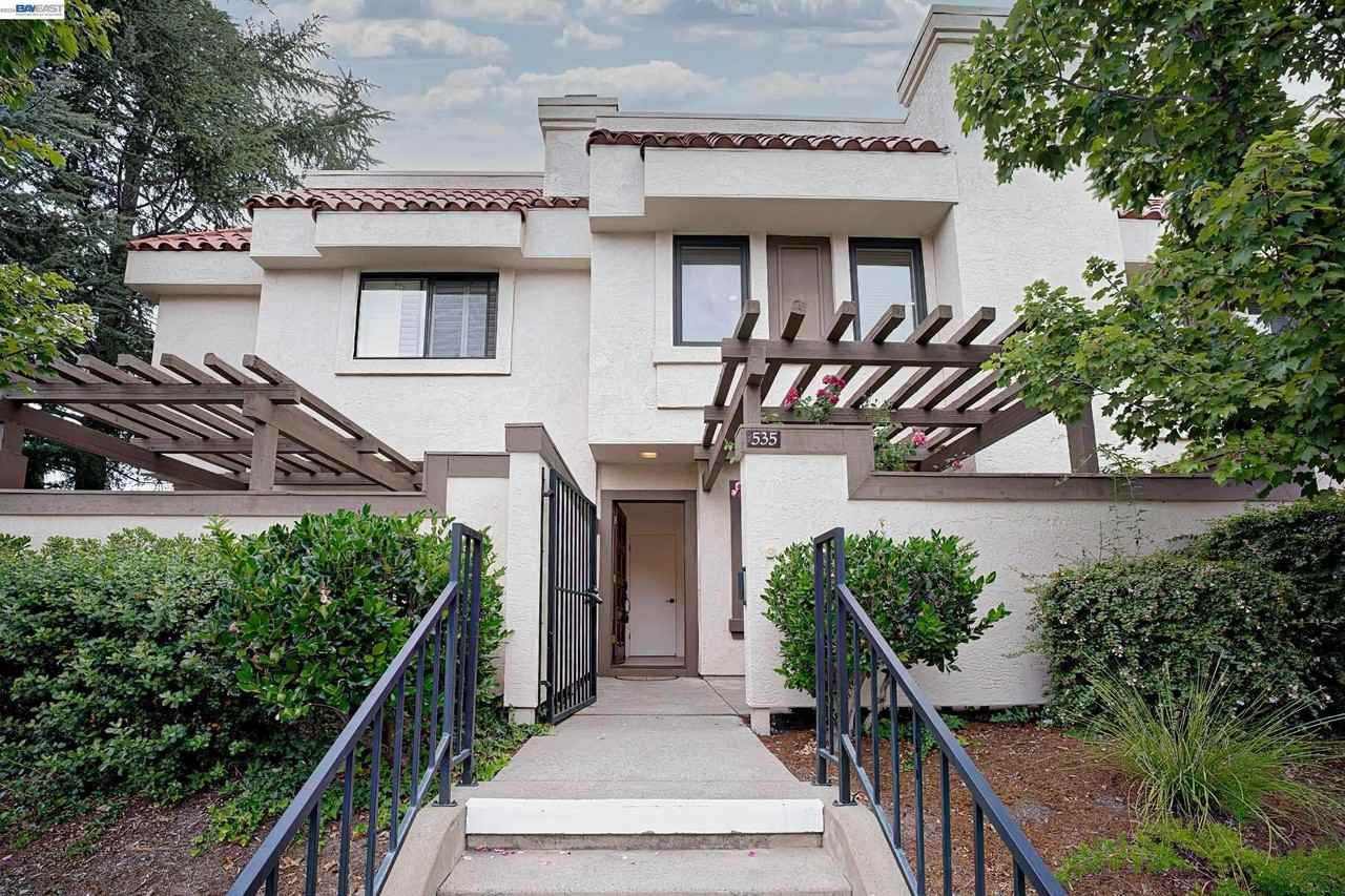Listing photo 1 of 5