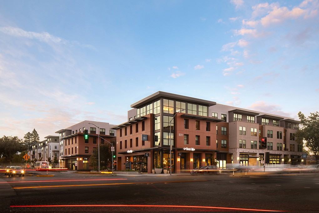 Listing photo 1 of 5