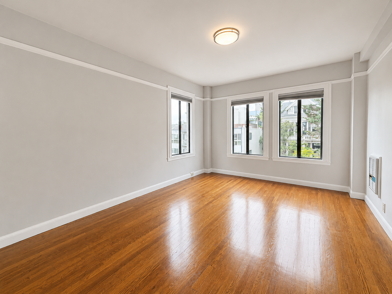 Listing photo 1 of 5