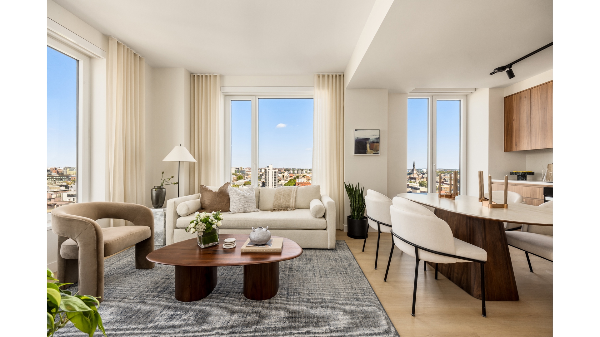 Listing photo 1 of 5