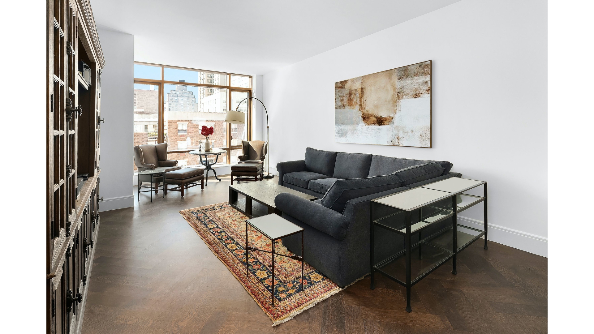 Listing photo 1 of 5