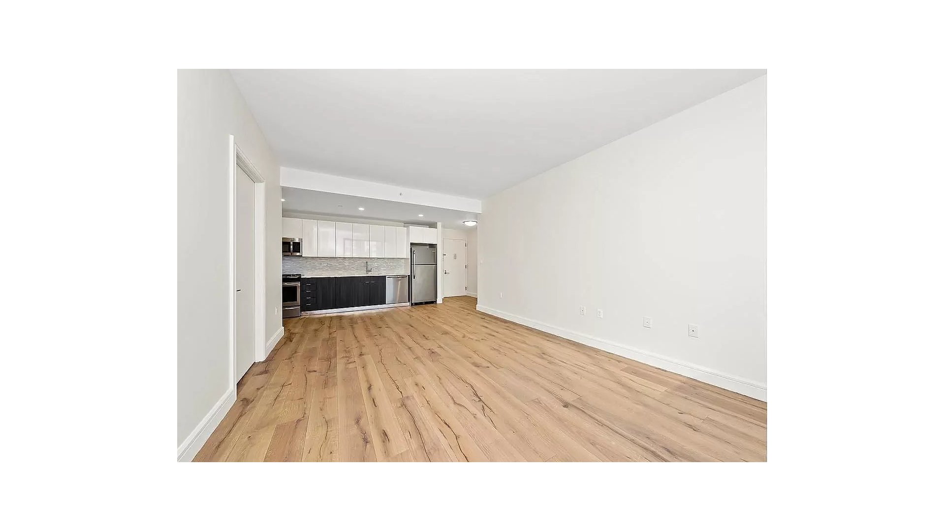 Listing photo 1 of 5