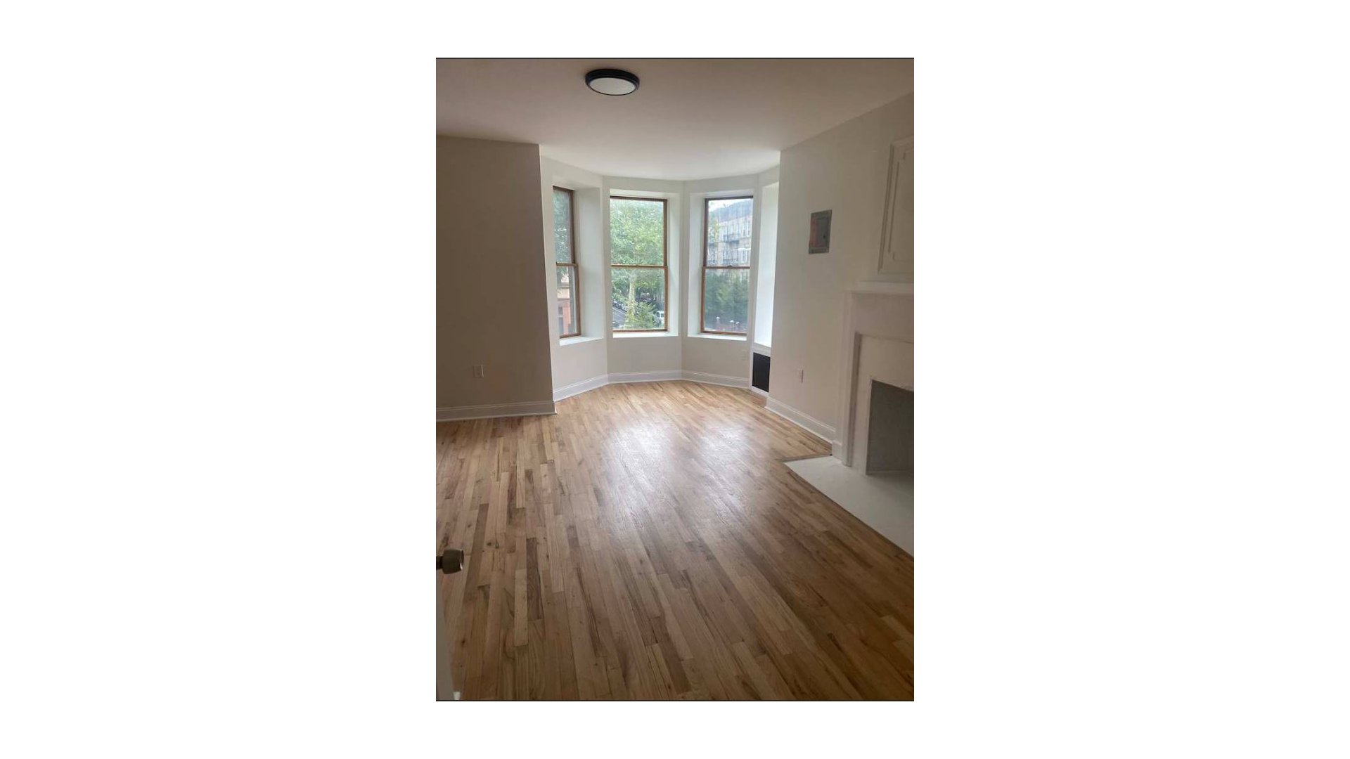 Listing photo 1 of 5