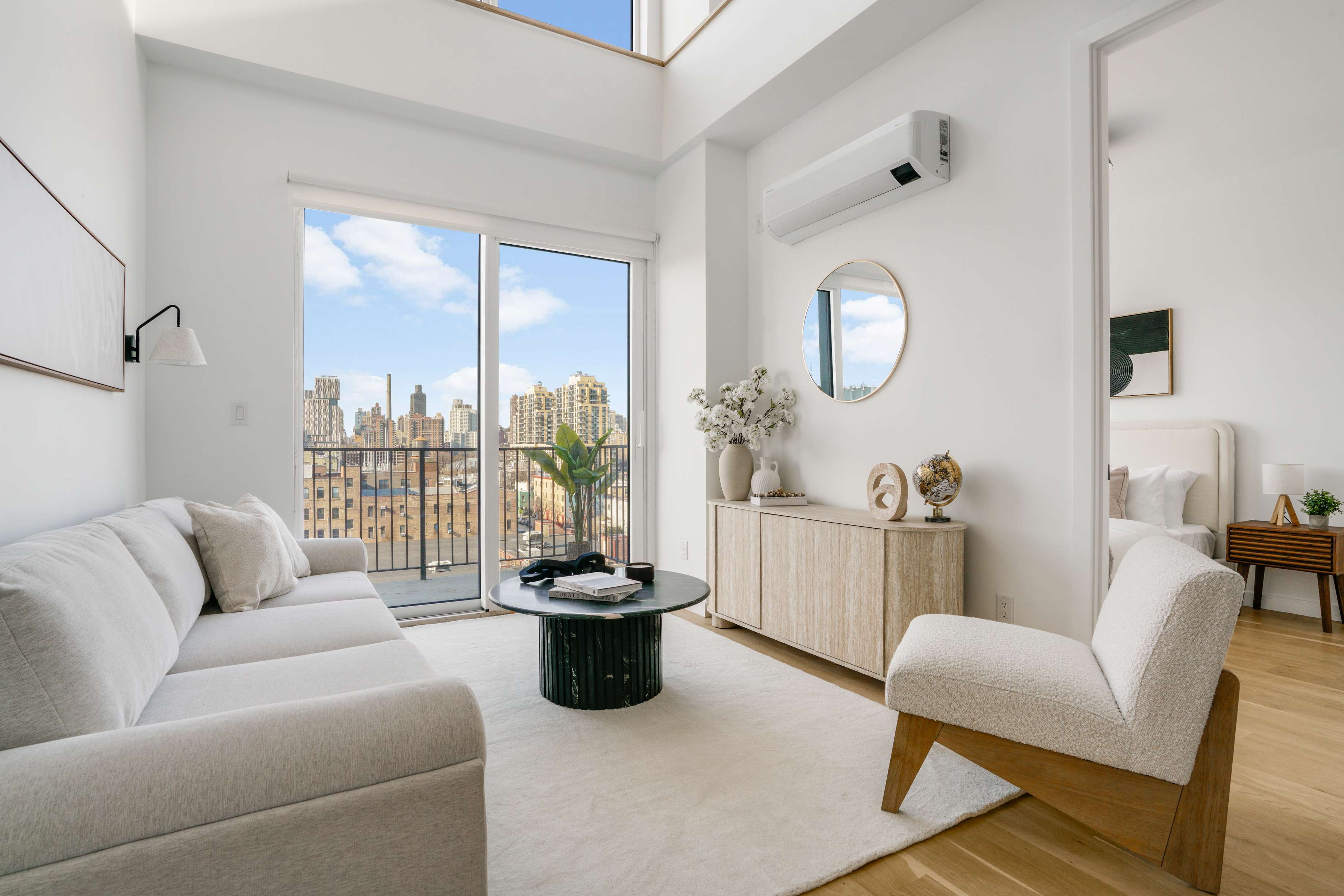 Listing photo 1 of 9