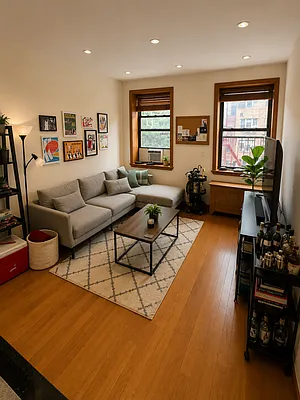 Listing photo