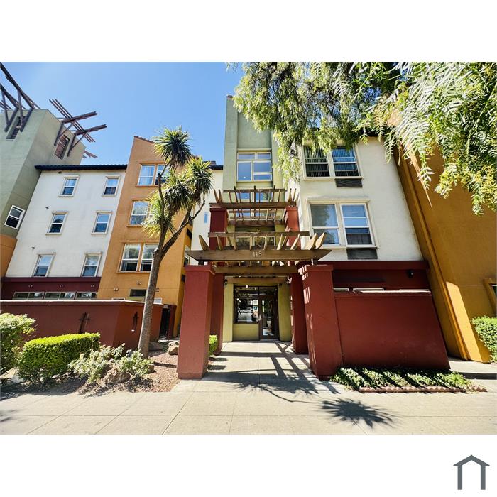 Listing photo 1 of 5