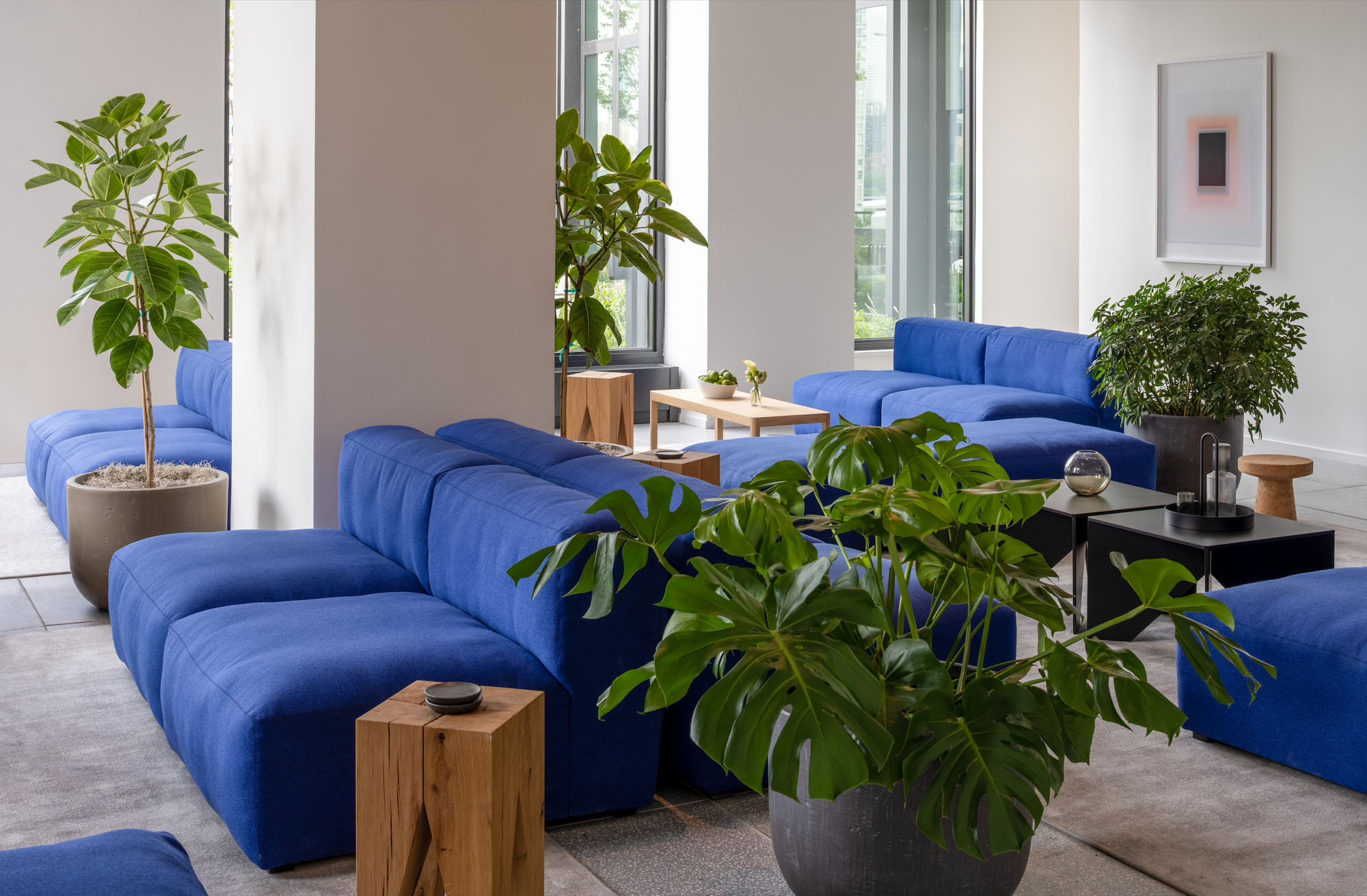 Listing photo 1 of 8