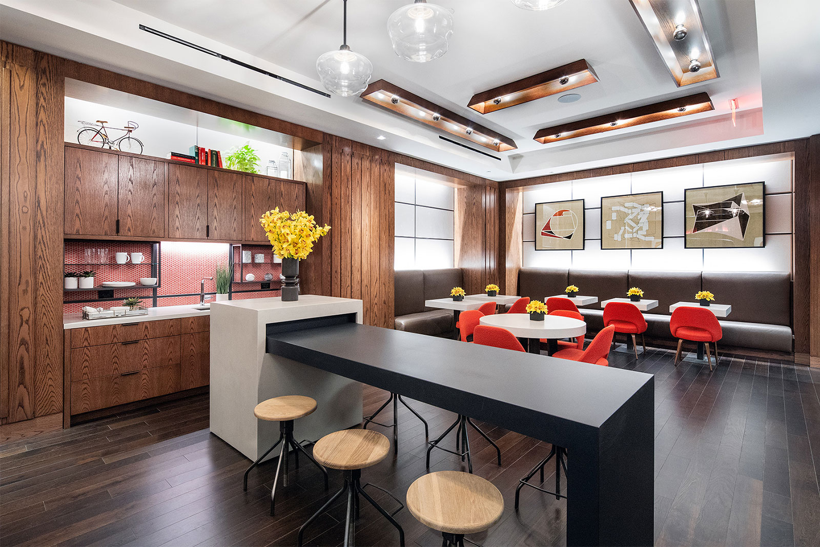 Listing photo 1 of 37