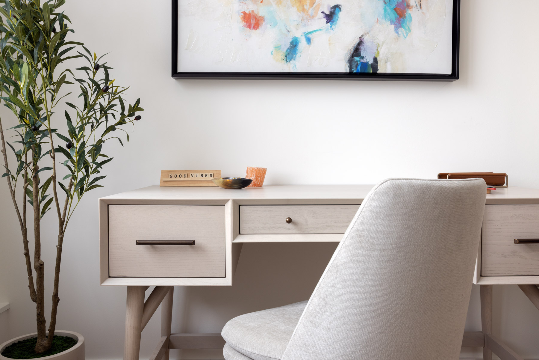 Listing photo 1 of 7